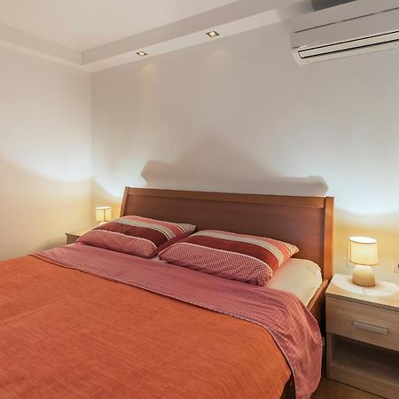Apartments Villa Lungomare Пула Экстерьер фото