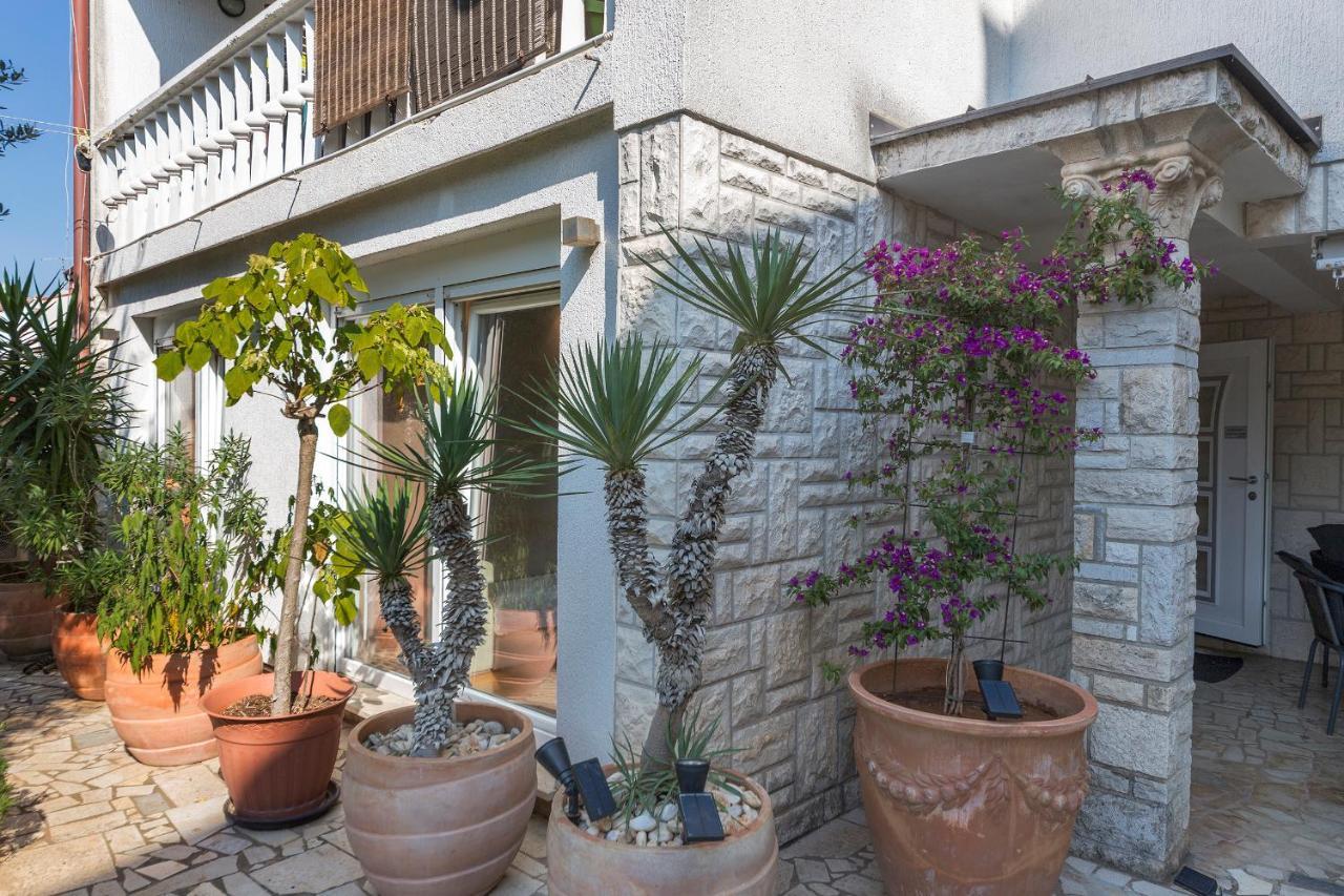 Apartments Villa Lungomare Пула Экстерьер фото